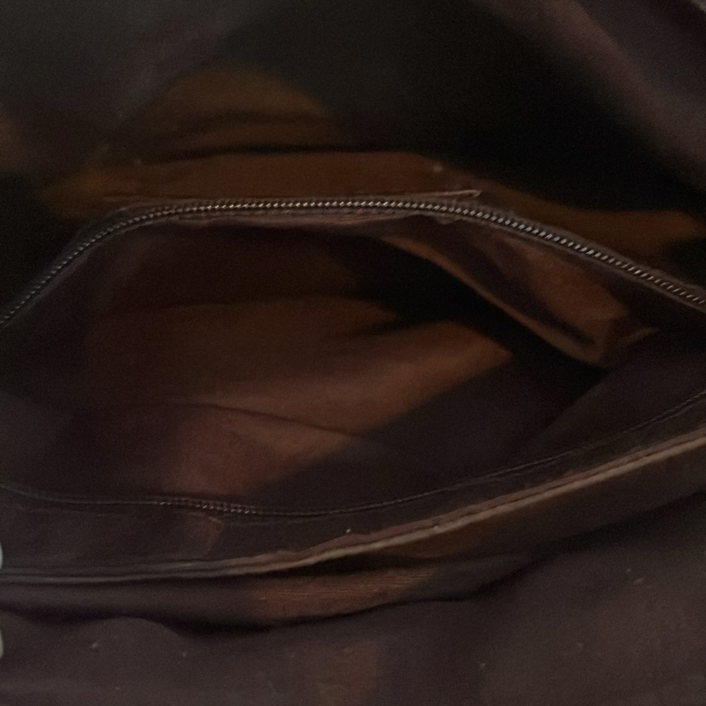 Vintage Etienne Aigner Classic Collection Purse Crossbody Dark Burgundy leather - Picture 13 of 16